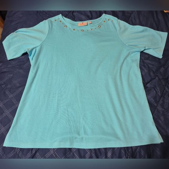Women's 1X Quaker Factory Blue Top w/ Round Collar & Embroidery Details - Picture 8 of 9